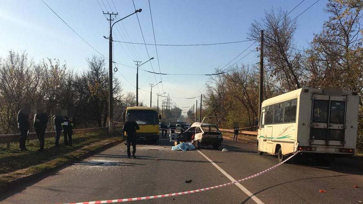 В Днепропетровской области по вине полицейского погиб отец пятерых детей: видео момента ДТП