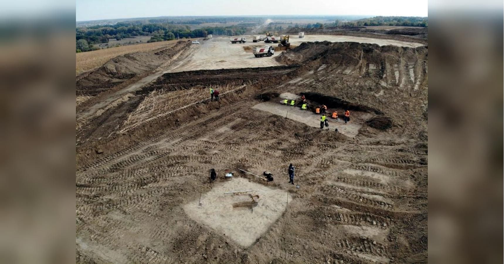 Які артефакти знайшли під час прокладання траси Н-31