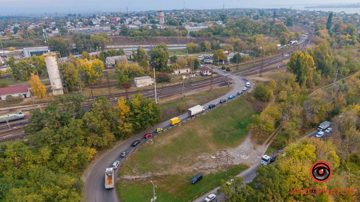 В Днепре собираются на день перекрыть железнодорожный переезд