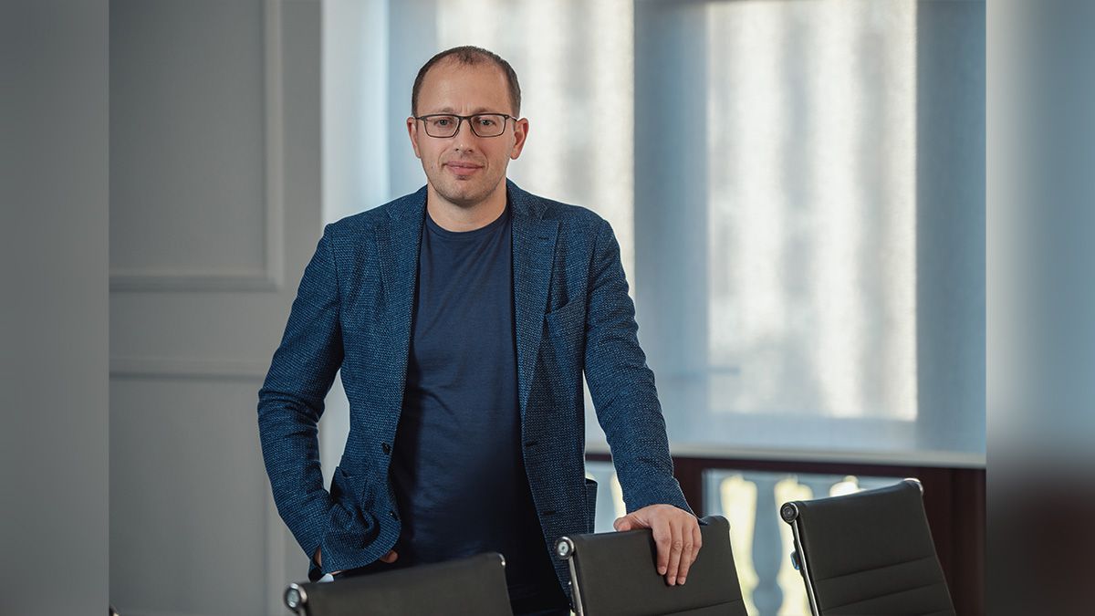 Геннадий Гуфман: "Правительство торгует на внешних рынках не товарами и услугами, а будущим страны на несколько поколений"