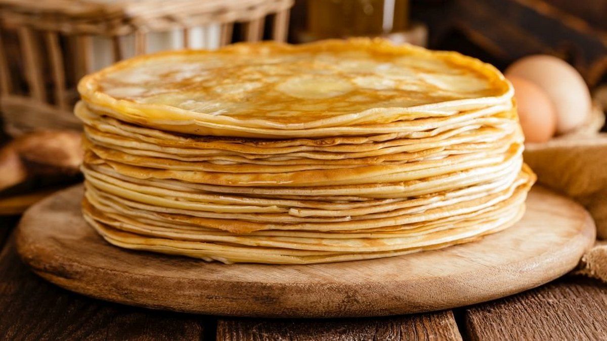 Простые и вкусные рецепты: как приготовить банановые блины на Масленицу