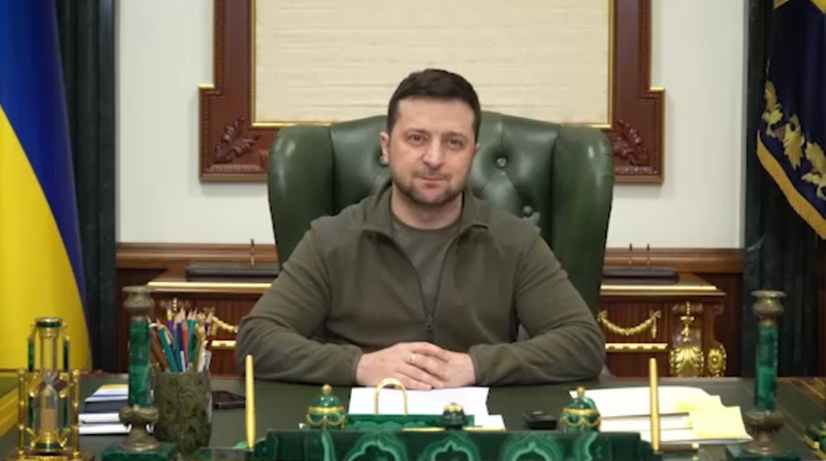«Я остаюсь в Киеве. На Банковой. Не прячась. И никого не боюсь», — Владимир Зеленский