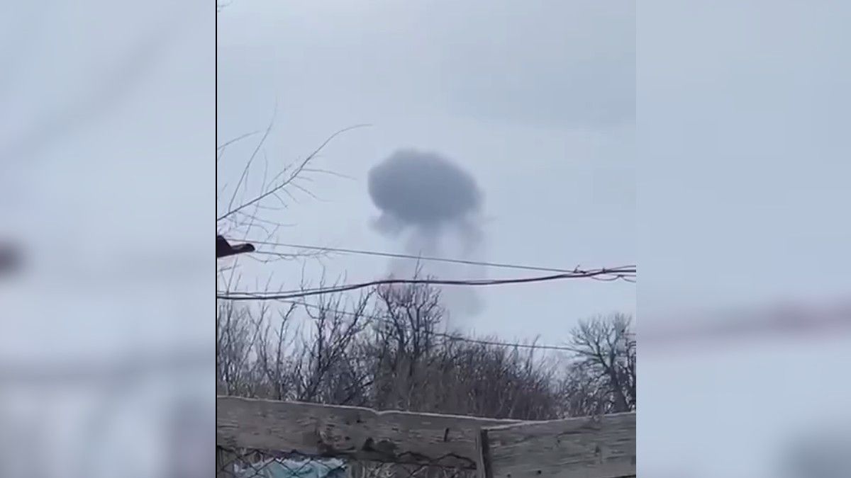 На территорию Международного аэропорта Кривого Рога попали две вражеские ракеты
