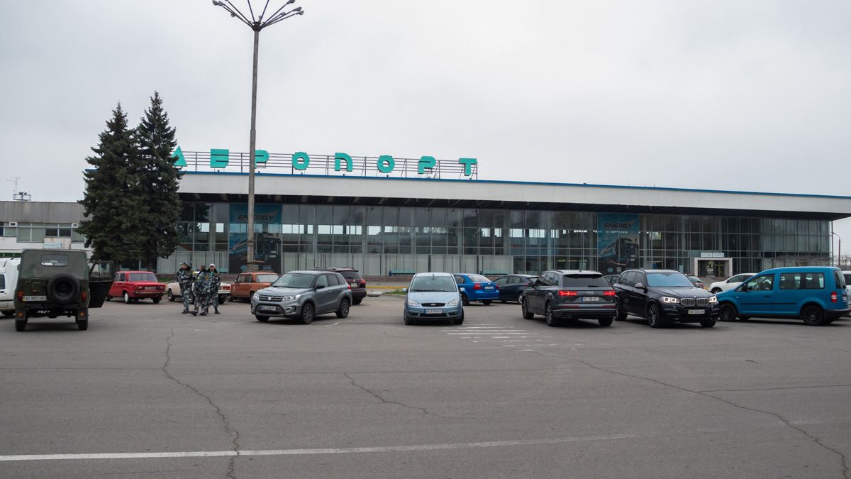 Погибших нет: в Днепре рассказали о ракетном обстреле аэропорта