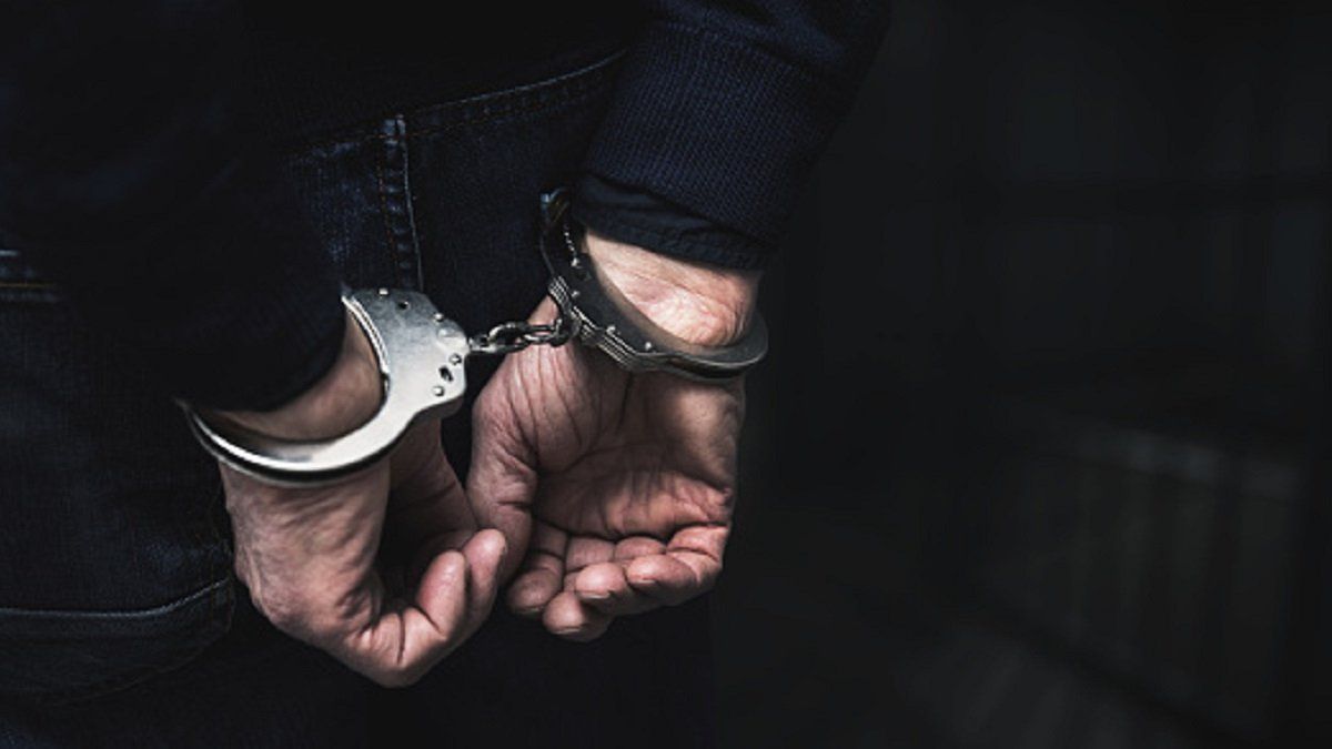 Снимали объекты и нападали на полицейских: за сутки в Днепре и области задержали пять человек