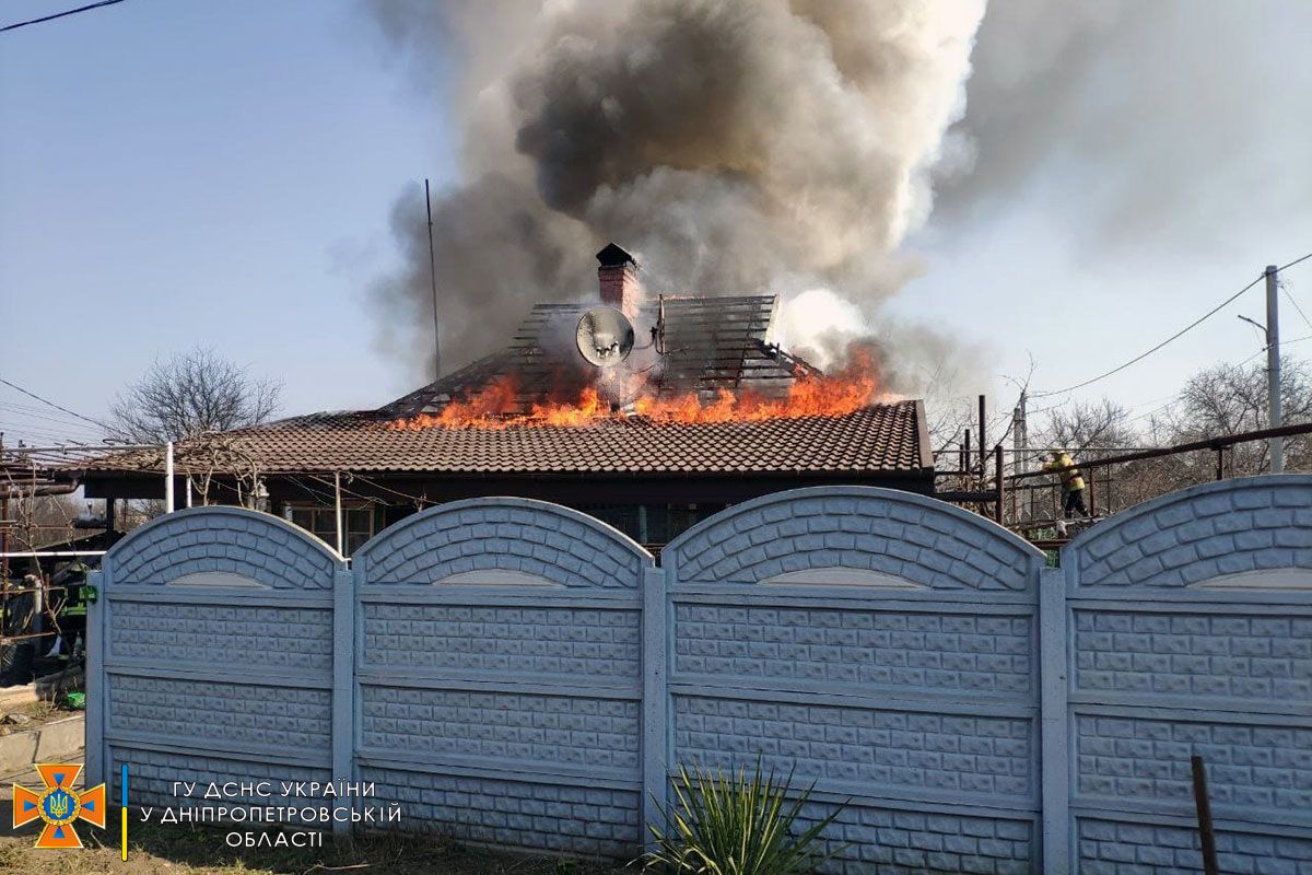 В Днепропетровской области горел частный дом