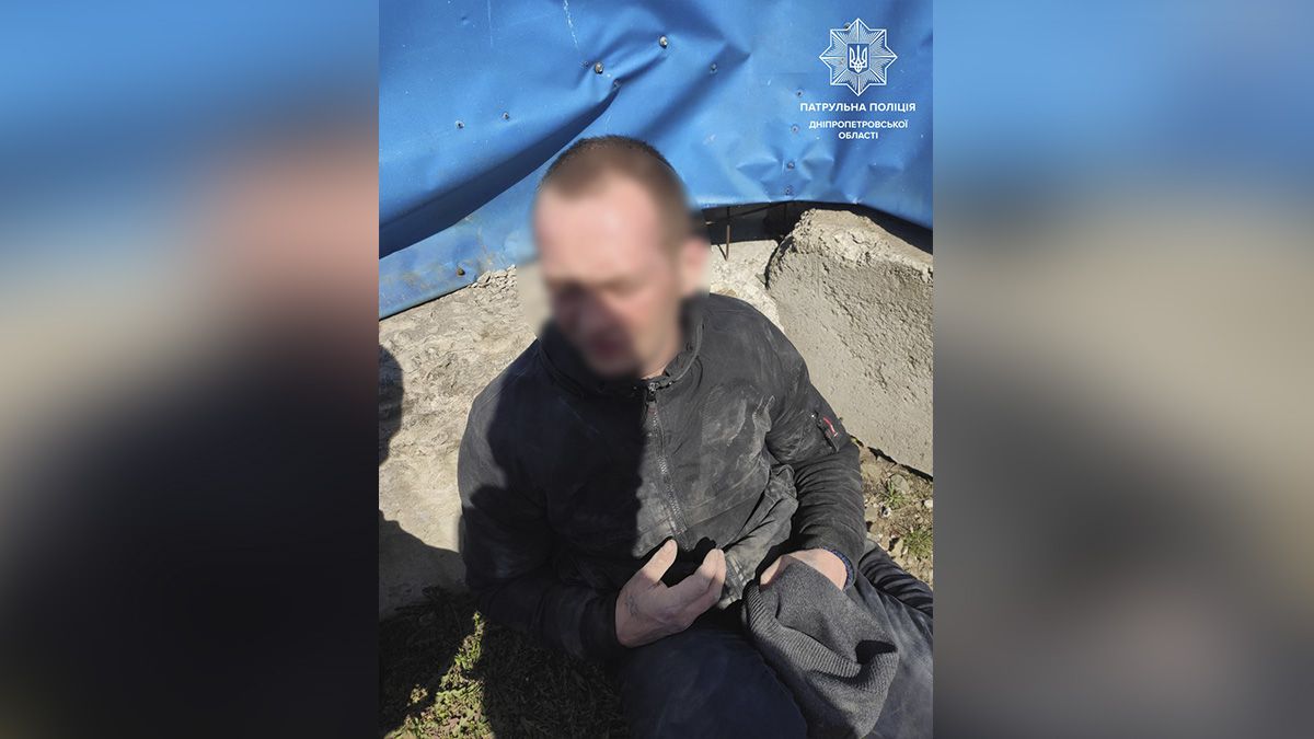 В Днепре задержали подозрительного мужчину, который перелазил через ограждение стройплощадки метро