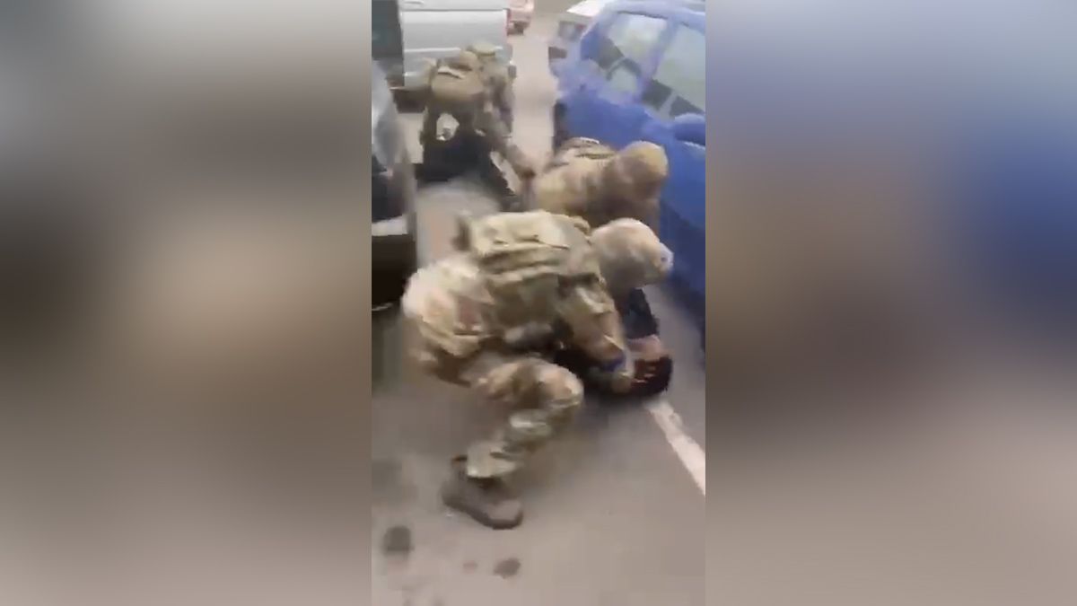 В Павлограде "криминальные авторитеты" избили членов теробороны: их задержали