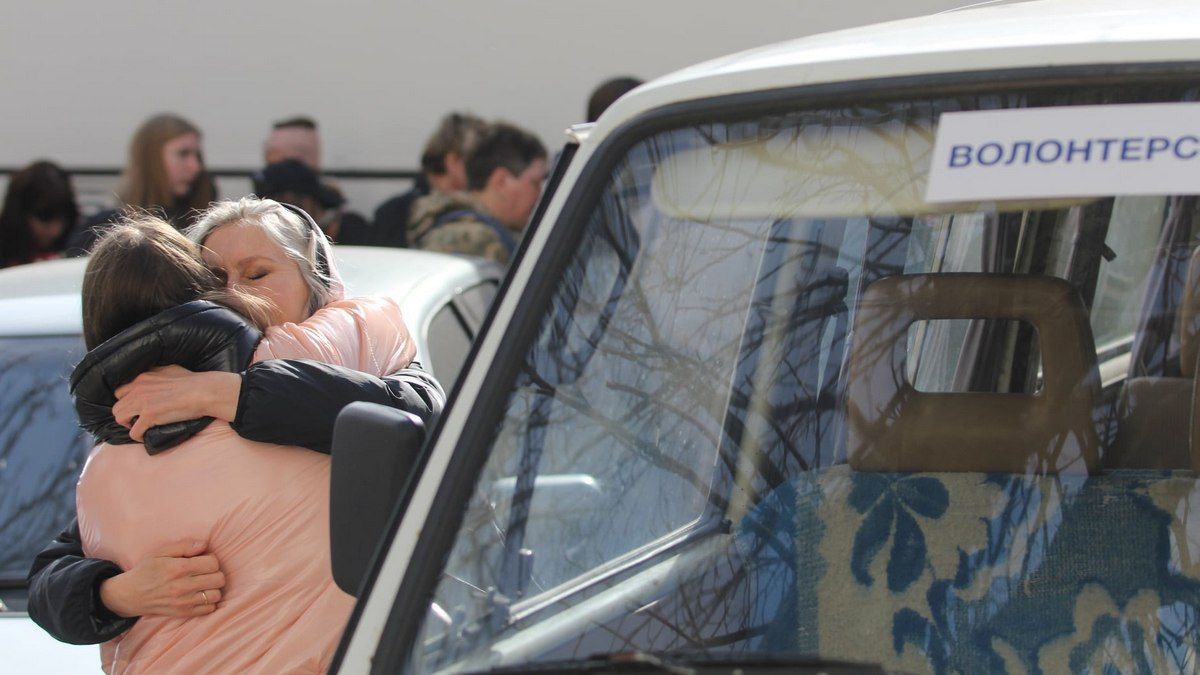 В Днепре штабу для переселенцев нужна помощь: что и куда нести