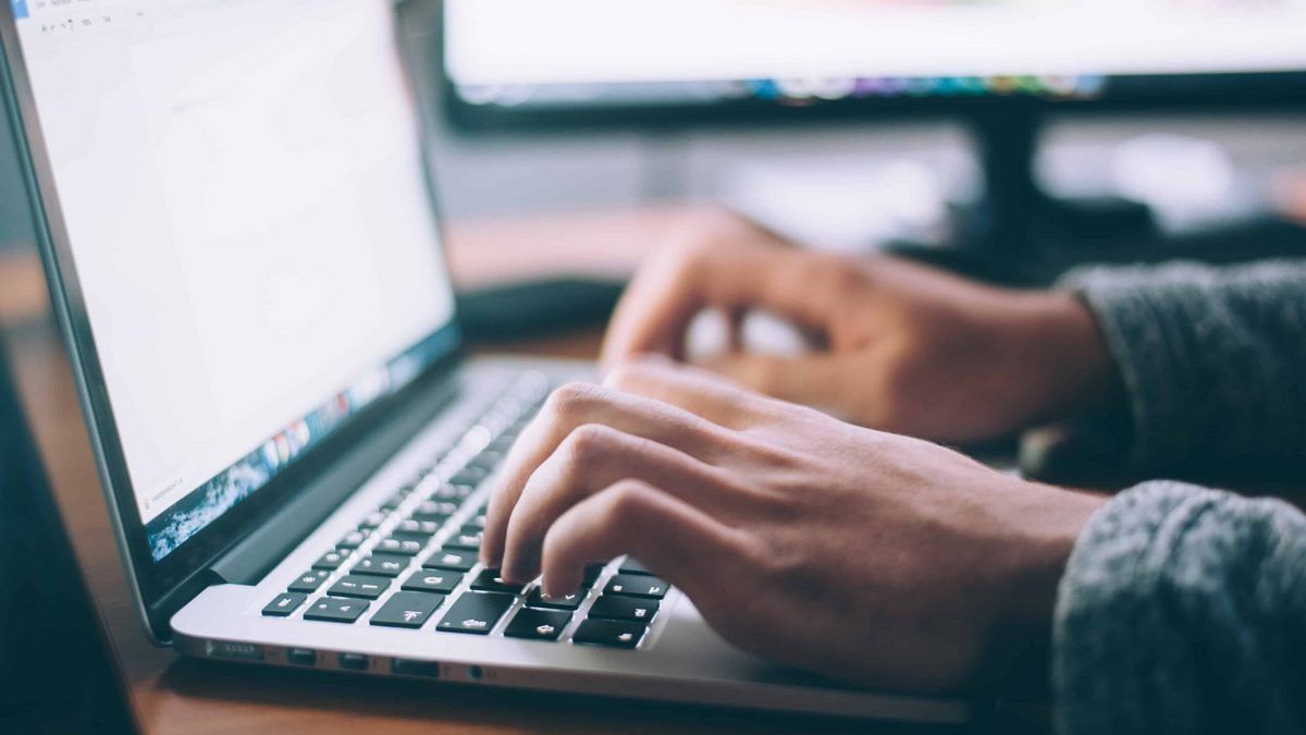 В Украине заработали платформа и чат-бот по поиску лекарств для людей с ВИЧ