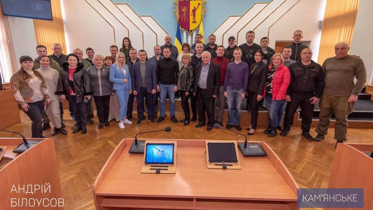 В Каменском прошла внеочередная сессия горсовета