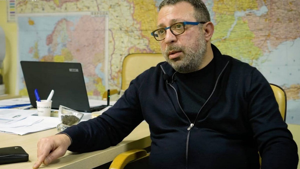 Геннадий Корбан: "Сегодня мы достраиваем четвертый рубеж обороны, это мой город, тут живут мои родители, я буду его защищать"