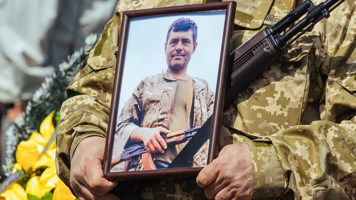 В Днепропетровской области попрощались с погибшим бойцом 93-ей бригады