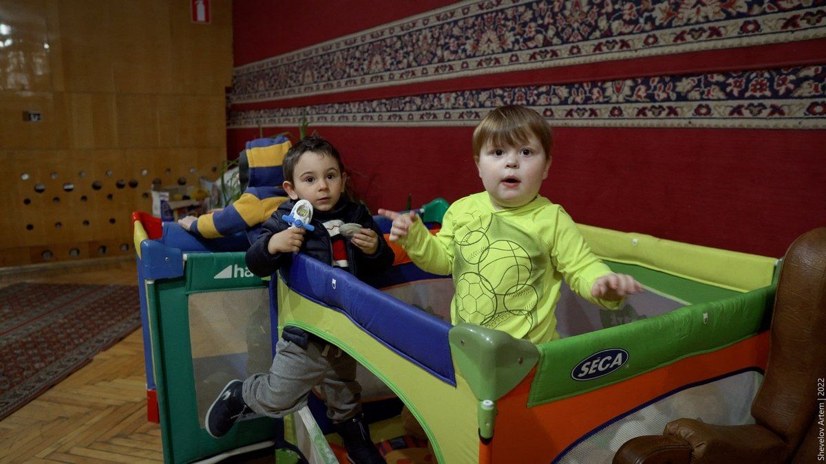 В Днепре штабу для переселенцев нужна помощь: что и куда нести