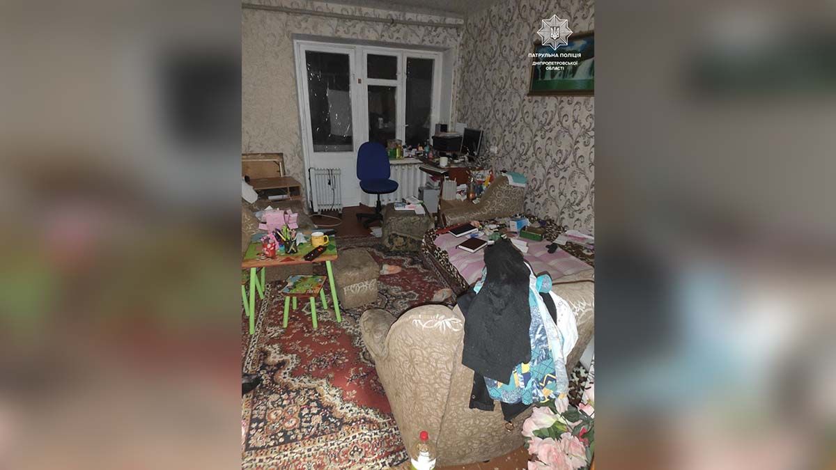 В Днепре мужчина пытался обокрасть квартиру людей, которые эвакуировались: его задержали благодаря бдительным соседям