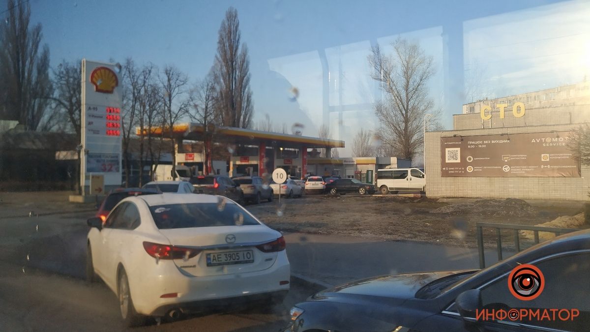 Где в Днепре есть бензин и реально заправиться