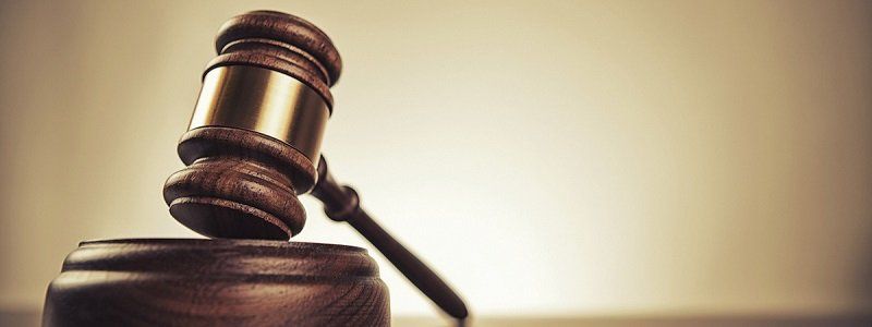 В Днепре двух мужчин, напавших на пожилую пару, ждет тюрьма