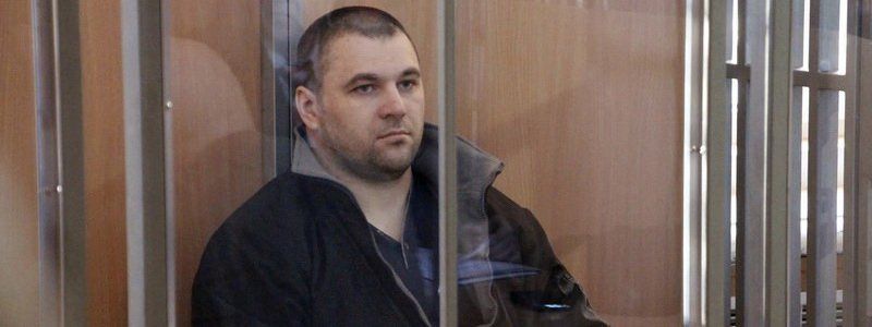 Как в аквариуме: подозреваемый в убийстве патрульных в Днепре жалуется на плохие условия содержания