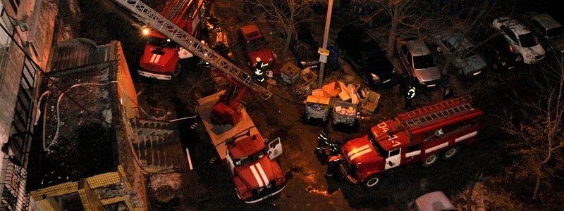 Ночью на Победе был сильный пожар (ФОТО, ВИДЕО)