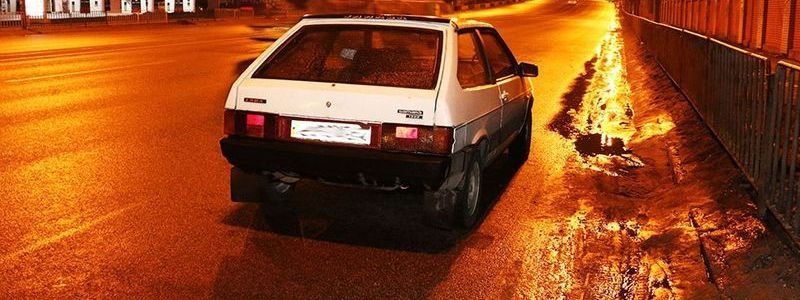 На Слобожанском проспекте пьяный водитель заснул прямо на ходу (ФОТО, ВИДЕО)