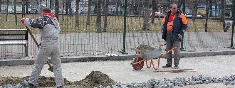 В Днепре реставрируют Аллею героев АТО: как проходят строительные работы