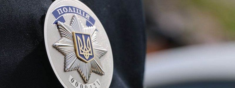 Патрульные задержали подозреваемых в ограблении автомобиля