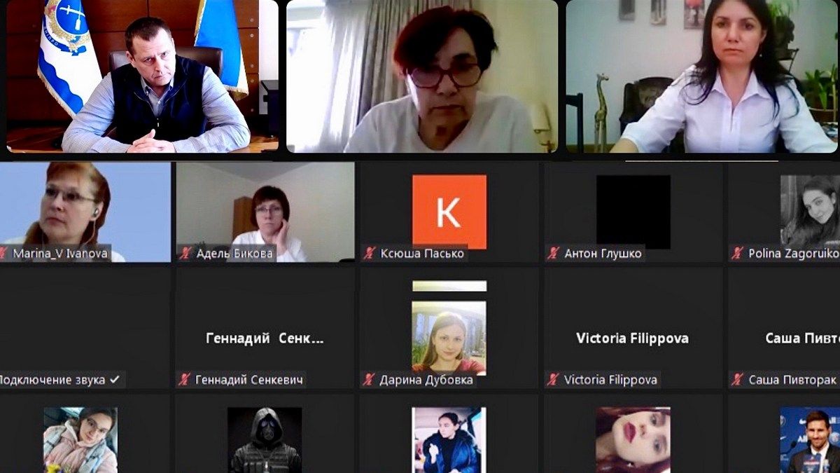 Филатов прочитал лекцию для студентов, где рассказал, какой стала экономика Днепра во время войны