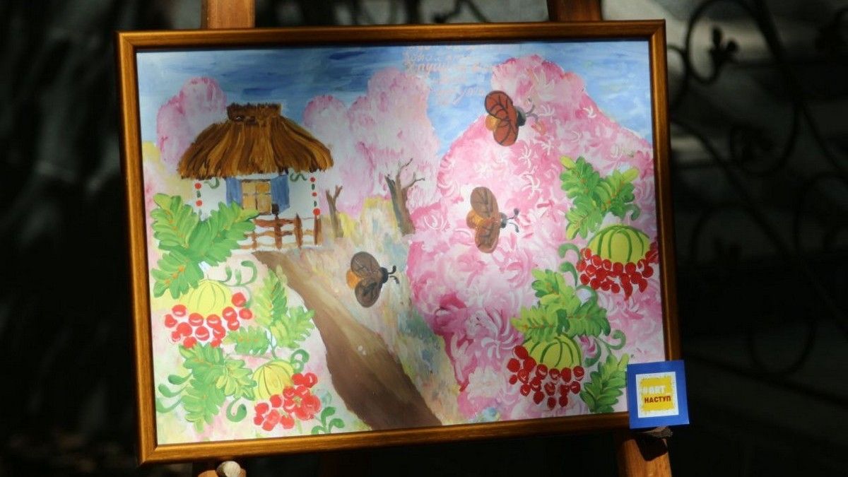 Школьники Днепра собрали 230 тысяч гривен для больниц, в которых лечатся дети переселенцы