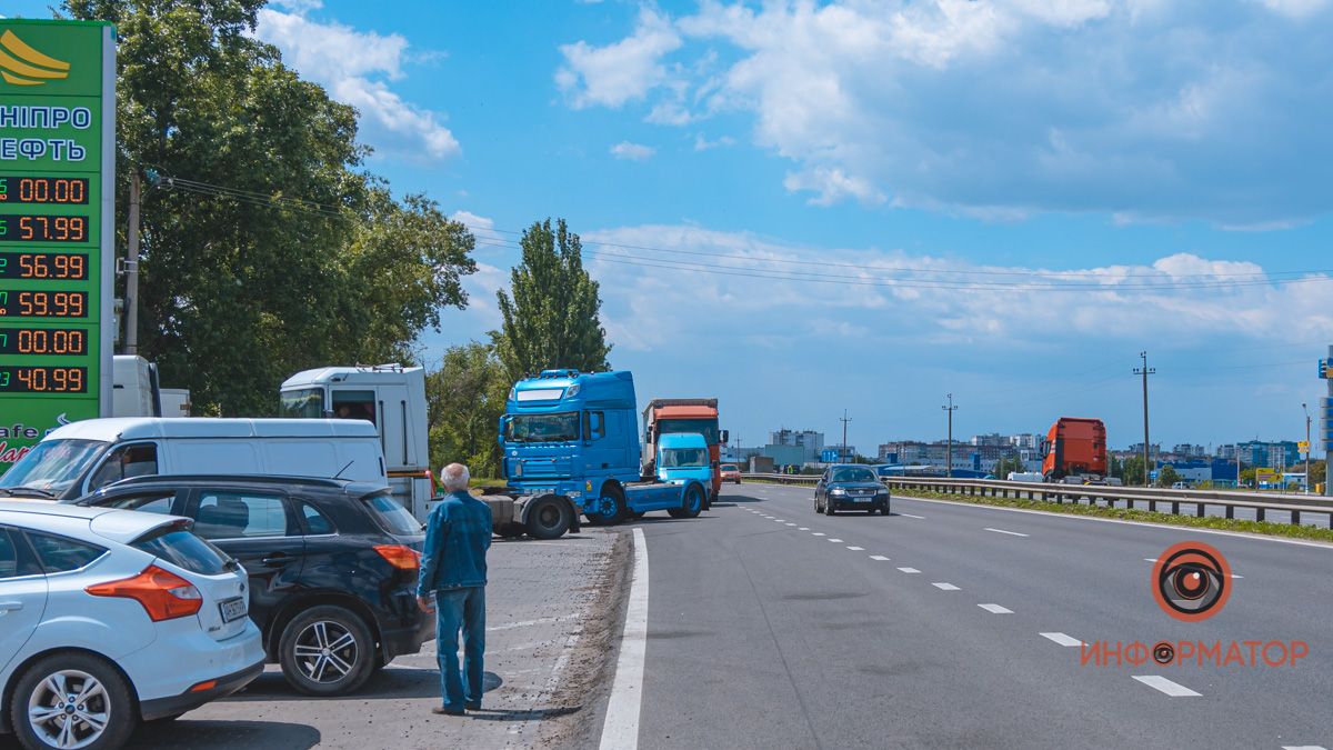 Где в Днепре есть бензин и реально заправиться в начале недели
