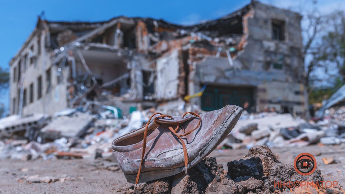"Русский мир" наглядно: как выглядят последствия ракетного удара по АТП в Днепре