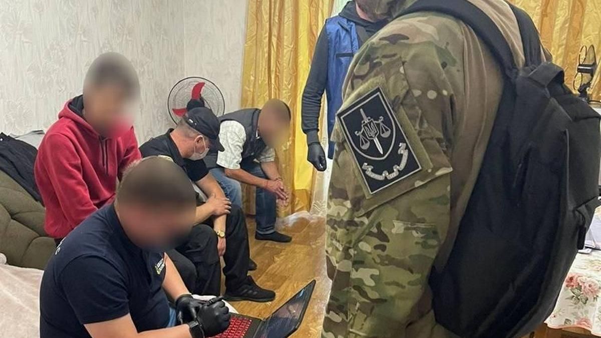 Мошенники создали 400 фейковых сайтов и присвоили 100 миллионов гривен украинцев под видом соцвыплат из ЕС