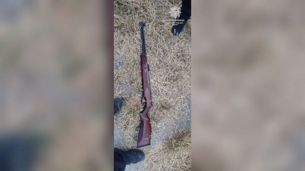 В Днепре мужчина застрелил собаку своей соседки