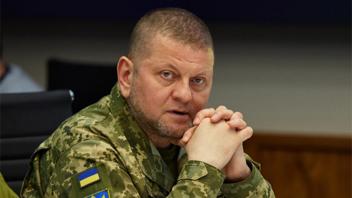 Можно ли мужчинам покидать место жительства без разрешения: Залужный объяснил, почему возникла неразбериха