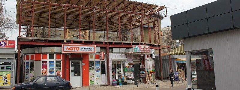 Узнай, где в Днепре можно будет увидеть двухэтажные МАФы