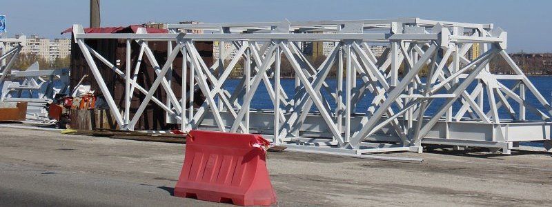 Получи ответ: зачем на Новом мосту появились строительные леса