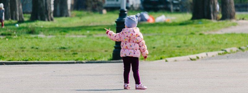 Заброшенная красота: очарование весны и влияние времени в Парке Глобы