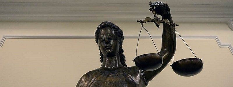 Преступники в погонах: в Днепре полицейские украли 2 миллиона долларов