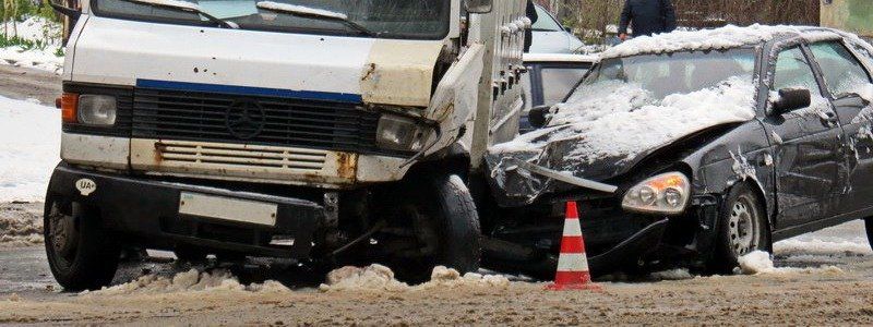 Тройное ДТП на Богдана Хмельницкого: подробности и видео с регистратора