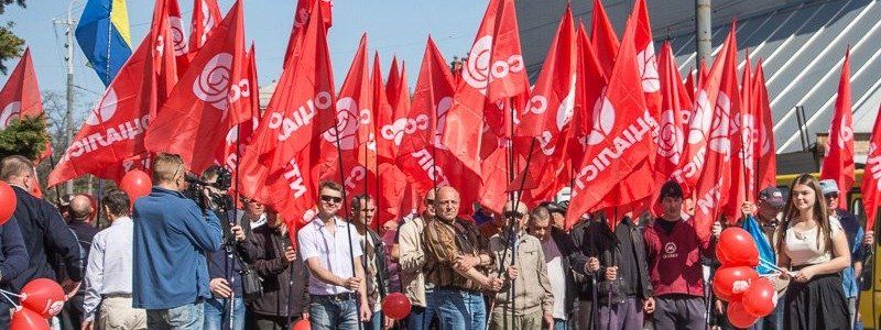 В Днепре перекрыли главный проспект: узнай причину