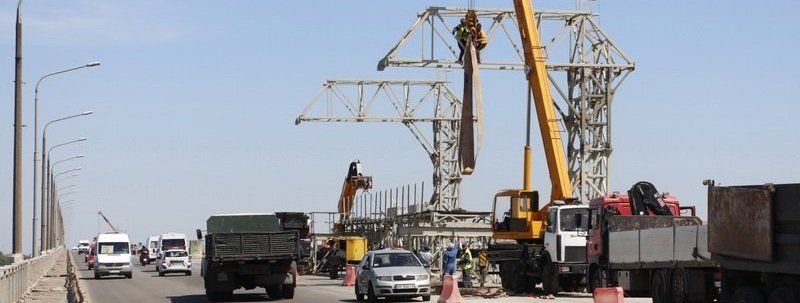 Как проходит ремонт Нового моста: устанавливают опоры