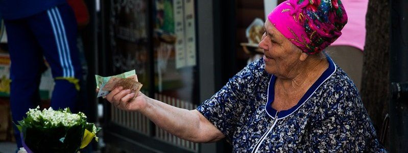 Обитатели улиц: как люди зарабатывают в центре Днепра