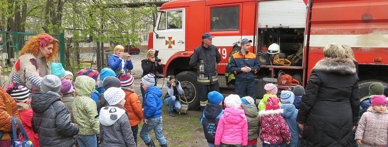 Курс будущего спасателя: в Днепре детям покажут, как вести себя в опасных ситуациях