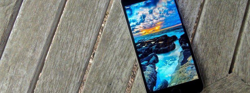 В Днепре полицейские задержали грабителя, который украл у мужчины iPhone и iPod