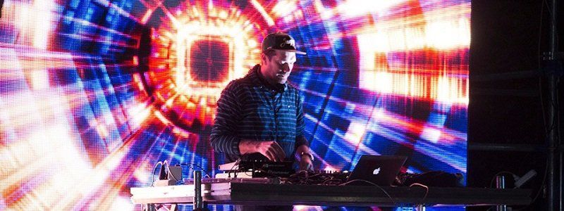Музыка родом из АТО: в парке Шевченко с бесплатным концертом выступил DJ Topolsky