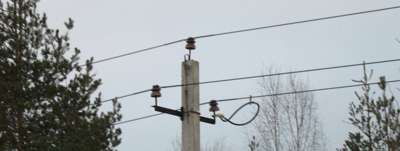 В Днепре нашли погибшего мужчину на опоре электропередач