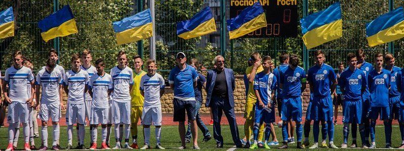 В Днепре прошло открытие обновленного стадиона "Трудовые резервы"