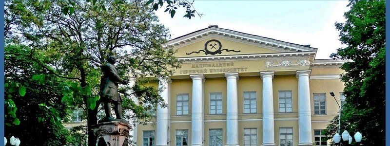 Студенты НГУ жалуются на рабство в общежитиях