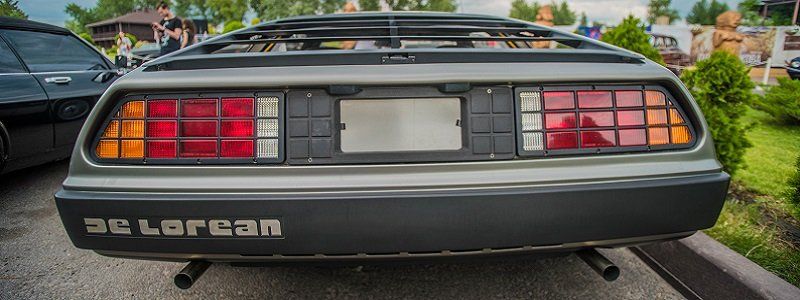 "Назад в будущее" в Днепре: где можно увидеть легендарный DeLorean