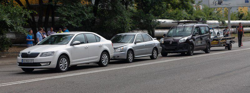Тройное ДТП на Космической: столкнулись Fiat, Mitsubishi и Skoda