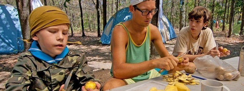 В Днепре соберутся любители природы: горожан приглашают в скаутский лагерь